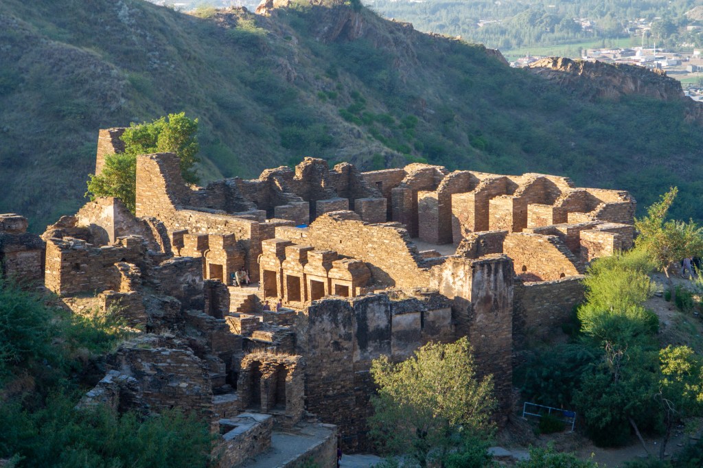 Takht-i-Bahi